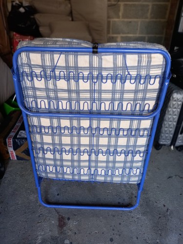 Single size fold bed vgc - up, bed,